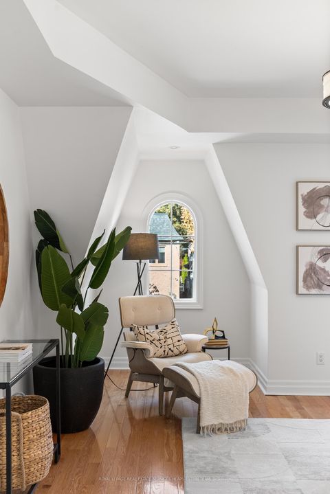 Photo 17 at 507 Broadway Avenue, Leaside, Toronto