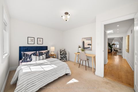 Photo 24 at 507 Broadway Avenue, Leaside, Toronto