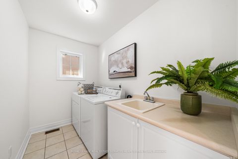 Photo 26 at 507 Broadway Avenue, Leaside, Toronto