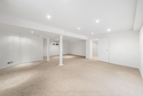 Photo 28 at 507 Broadway Avenue, Leaside, Toronto