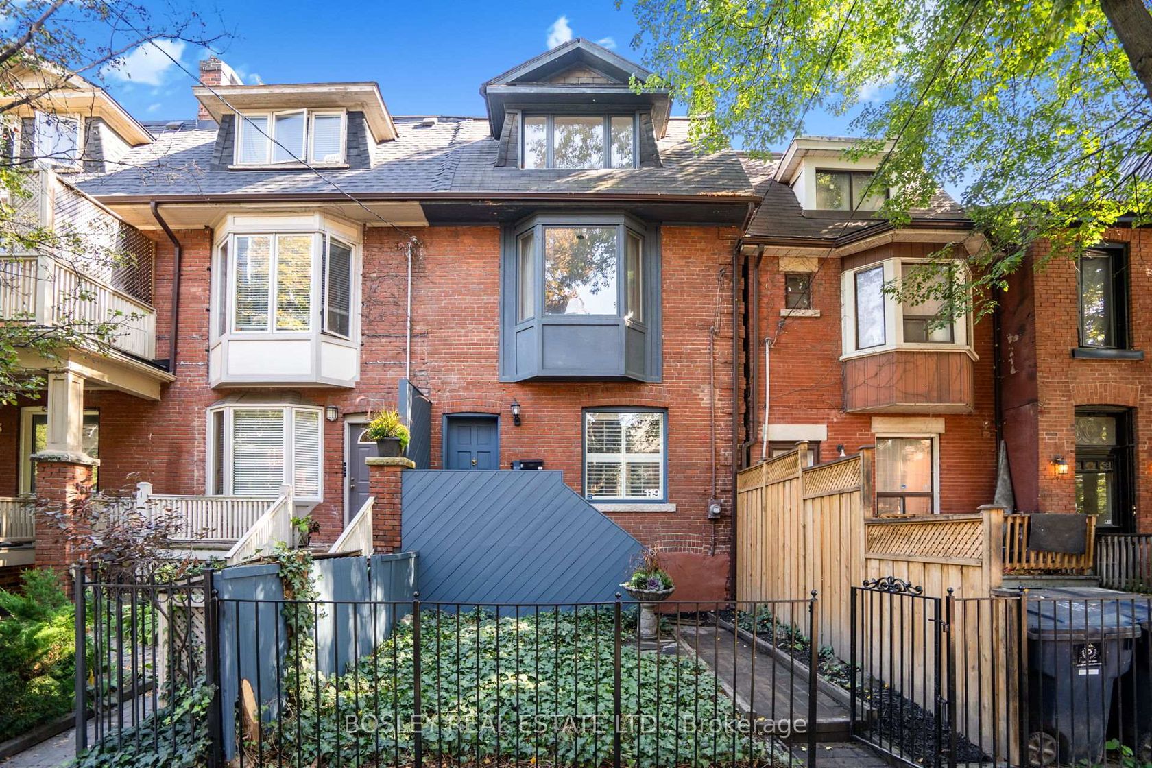 119 Seaton Street, Moss Park, Toronto by Alessia Polo 119 Seaton Street, Moss Park, Toronto