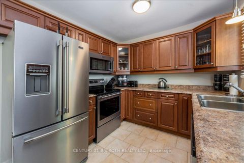 Photo 5 at 2834 Dempster Avenue, Stroud, Innisfil