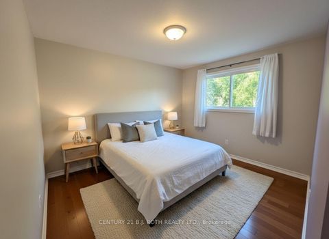 Photo 10 at 2834 Dempster Avenue, Stroud, Innisfil Photo 10 at 2834 Dempster Avenue, Stroud, Innisfil