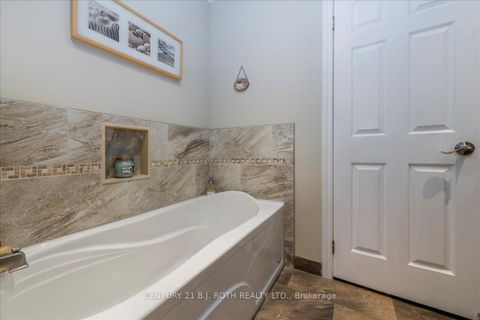 Photo 14 at 2834 Dempster Avenue, Stroud, Innisfil Photo 14 at 2834 Dempster Avenue, Stroud, Innisfil