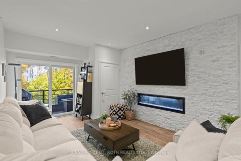 Photo 9 at 204 - 300 ESSA Road, 400 West, Barrie