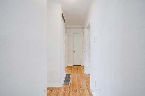Photo 22 at 334 Moore Park Avenue, Newtonbrook West, Toronto
