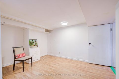 Photo 37 at 334 Moore Park Avenue, Newtonbrook West, Toronto