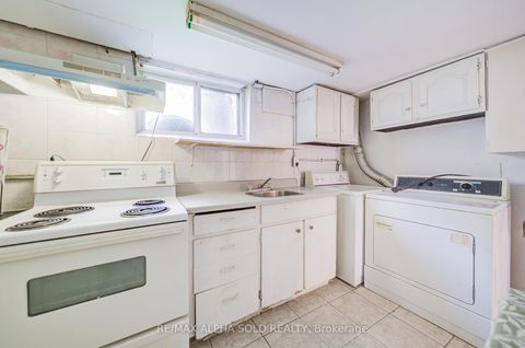 Photo 40 at 334 Moore Park Avenue, Newtonbrook West, Toronto