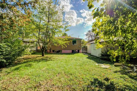 Photo 49 at 334 Moore Park Avenue, Newtonbrook West, Toronto