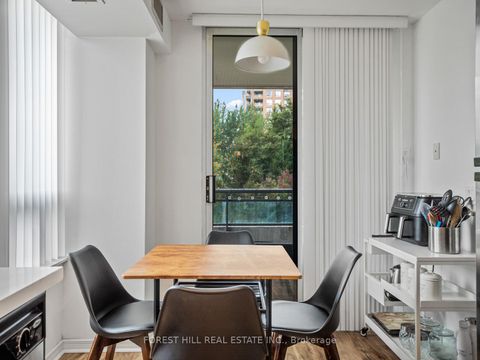 Photo 14 at 211 - 330 Red Maple Road, Langstaff, Richmond Hill