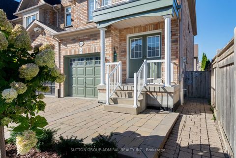 Photo 1 at 10 Oak Park Crescent, Rural Vaughan, Vaughan