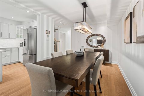 Photo 6 at 10 Oak Park Crescent, Rural Vaughan, Vaughan