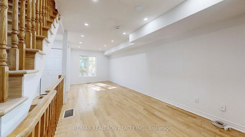 Photo 13 at 33 - 189 Galloway Road, West Hill, Toronto