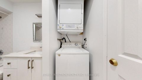 Photo 27 at 33 - 189 Galloway Road, West Hill, Toronto