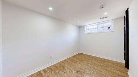 Photo 32 at 33 - 189 Galloway Road, West Hill, Toronto