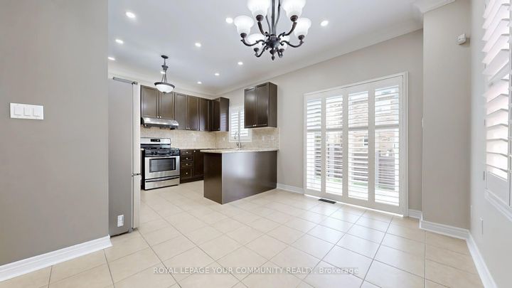 Photo 12 at 92 Laval Street, Vellore Village, Vaughan