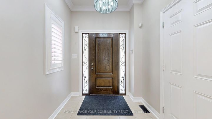 Photo 17 at 92 Laval Street, Vellore Village, Vaughan