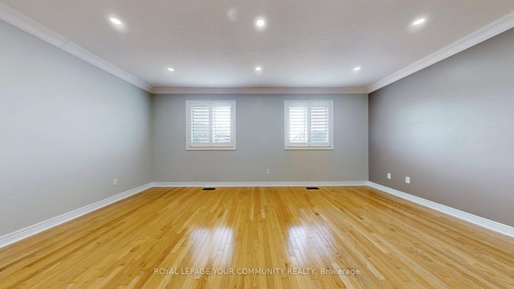 Photo 20 at 92 Laval Street, Vellore Village, Vaughan