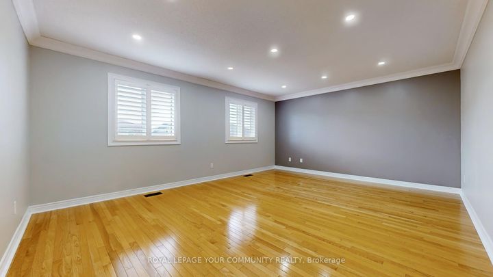 Photo 22 at 92 Laval Street, Vellore Village, Vaughan