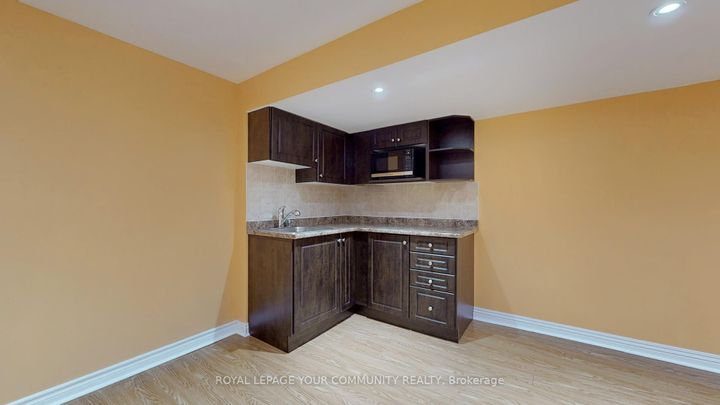 Photo 34 at 92 Laval Street, Vellore Village, Vaughan