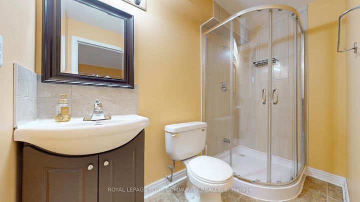 Photo 35 at 92 Laval Street, Vellore Village, Vaughan