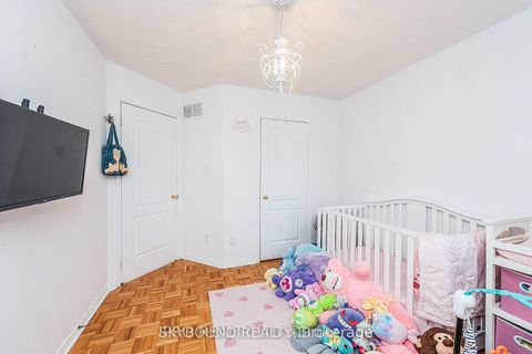 Photo 22 at 66 Skylark Drive, Vellore Village, Vaughan