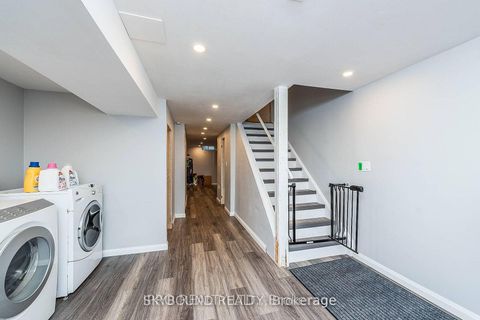 Photo 25 at 66 Skylark Drive, Vellore Village, Vaughan