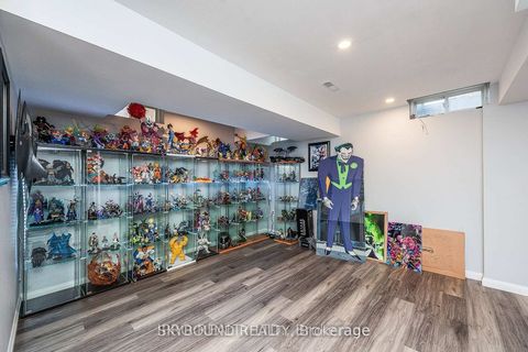 Photo 26 at 66 Skylark Drive, Vellore Village, Vaughan