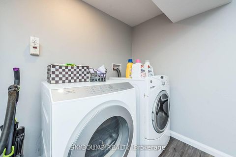 Photo 29 at 66 Skylark Drive, Vellore Village, Vaughan