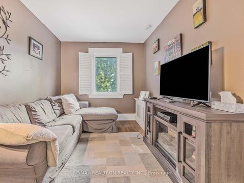 Photo 17 at 107 Bedford Park Avenue, Lawrence Park North, Toronto