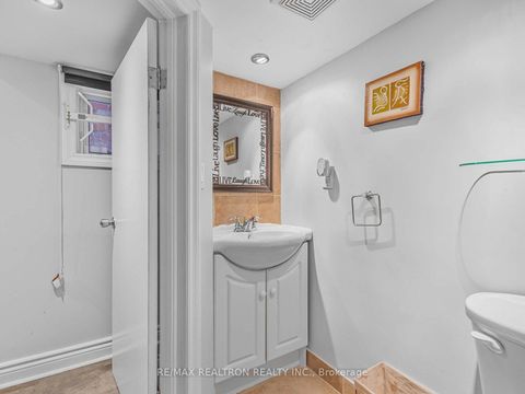 Photo 22 at 107 Bedford Park Avenue, Lawrence Park North, Toronto