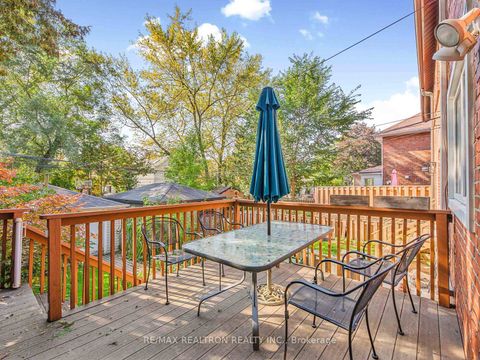Photo 25 at 107 Bedford Park Avenue, Lawrence Park North, Toronto