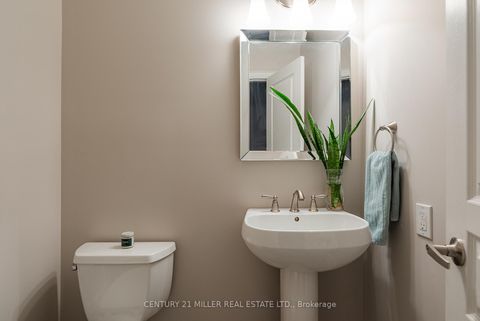 Photo 6 at 131 Brock Street, CO Central, Oakville