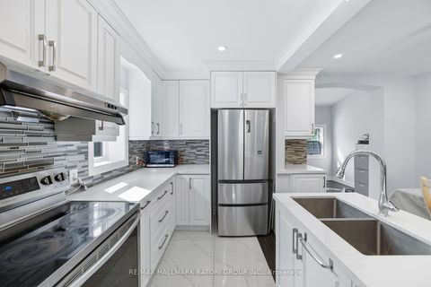 Photo 7 at 6 Rosewell Avenue, Eglinton, Toronto