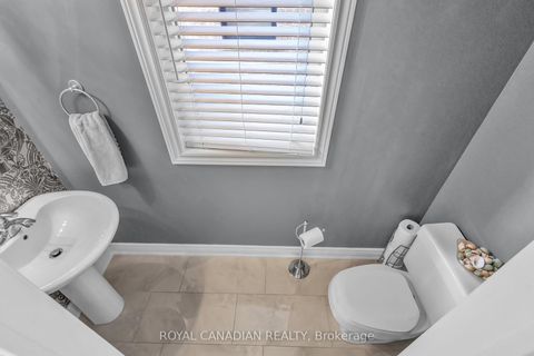 Photo 5 at 6 Mediterra Drive, Vellore Village, Vaughan Photo 5 at 6 Mediterra Drive, Vellore Village, Vaughan
