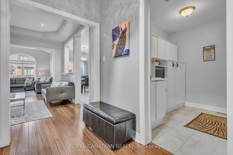 Photo 6 at 6 Mediterra Drive, Vellore Village, Vaughan