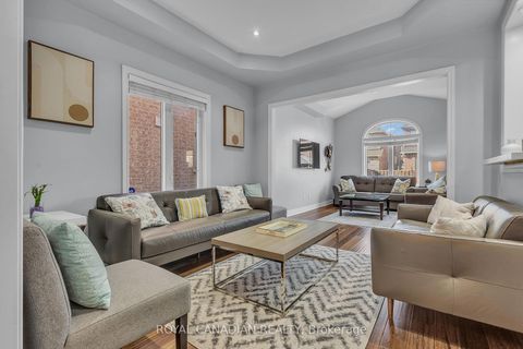 Photo 7 at 6 Mediterra Drive, Vellore Village, Vaughan