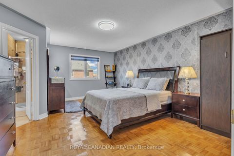 Photo 17 at 6 Mediterra Drive, Vellore Village, Vaughan Photo 17 at 6 Mediterra Drive, Vellore Village, Vaughan