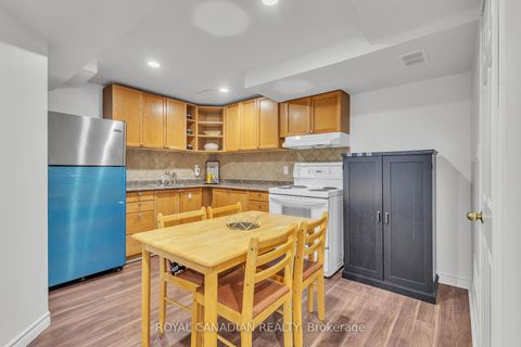 Photo 30 at 6 Mediterra Drive, Vellore Village, Vaughan