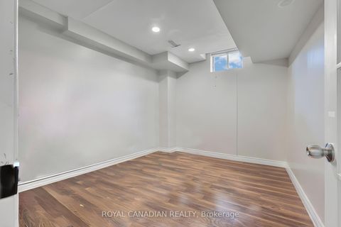 Photo 31 at 6 Mediterra Drive, Vellore Village, Vaughan