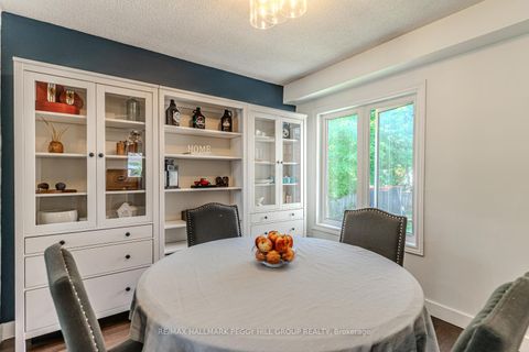 Photo 6 at 20 Pae Drive, Painswick North, Barrie Photo 6 at 20 Pae Drive, Painswick North, Barrie