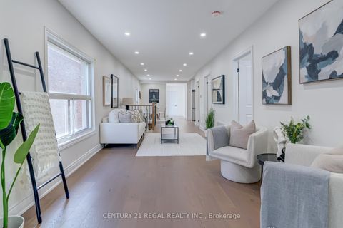 Photo 2 at 26 Alyward Street, Greenbrook, Toronto