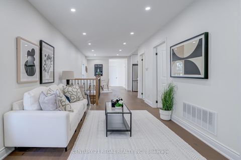 Photo 4 at 26 Alyward Street, Greenbrook, Toronto