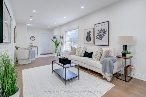 Photo 5 at 26 Alyward Street, Greenbrook, Toronto
