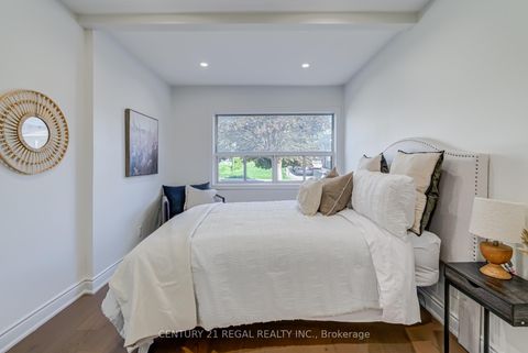 Photo 11 at 26 Alyward Street, Greenbrook, Toronto