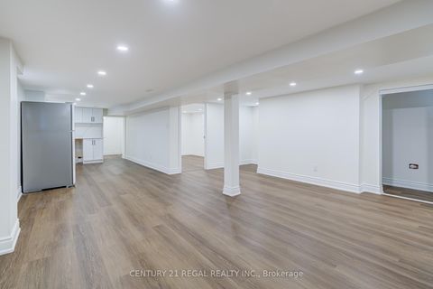 Photo 18 at 26 Alyward Street, Greenbrook, Toronto