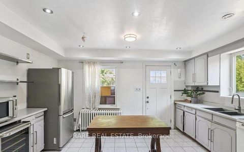 Photo 3 at 73 Yarrow Road, Eglinton West, Toronto