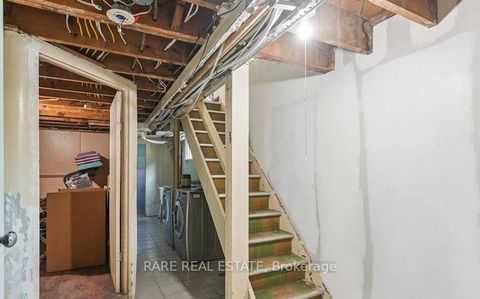 Photo 15 at 73 Yarrow Road, Eglinton West, Toronto