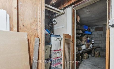 Photo 18 at 73 Yarrow Road, Eglinton West, Toronto