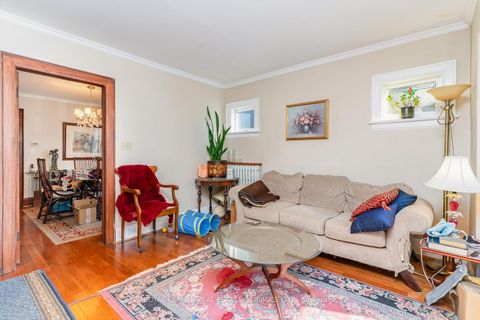 Photo 5 at 85 Kennedy Avenue, Swansea, Toronto